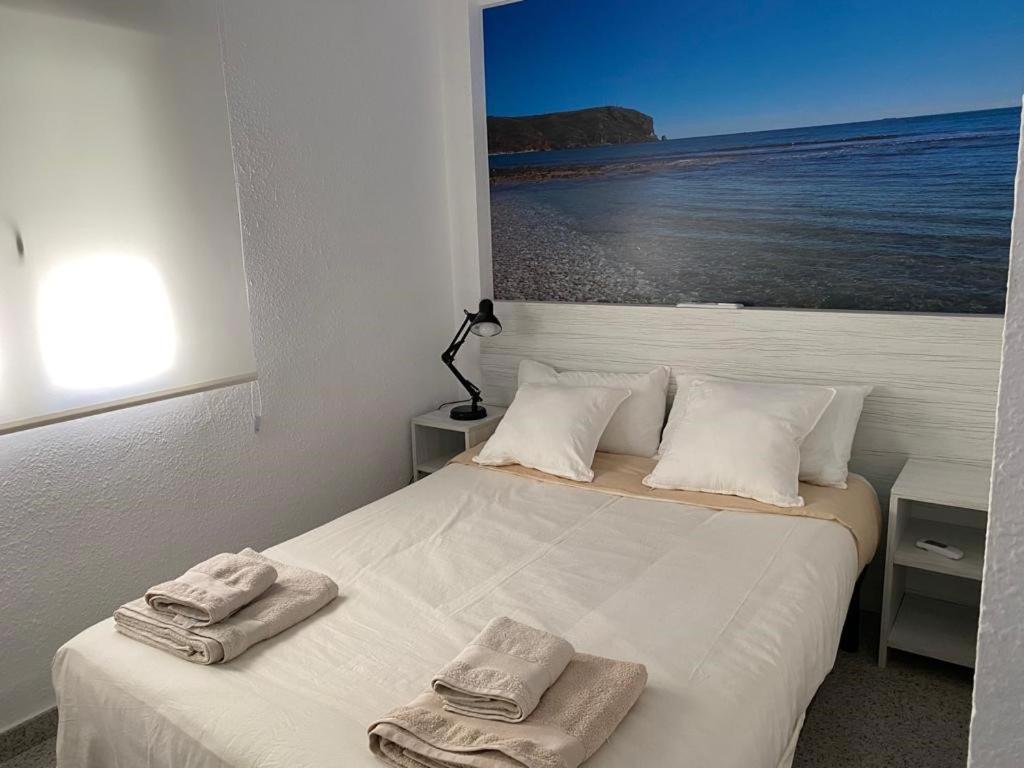 Apartamento RosarioyEmma - Primera línea de playa con vista mar Jávea Exterior foto